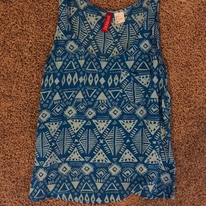 Blue pattern tank top